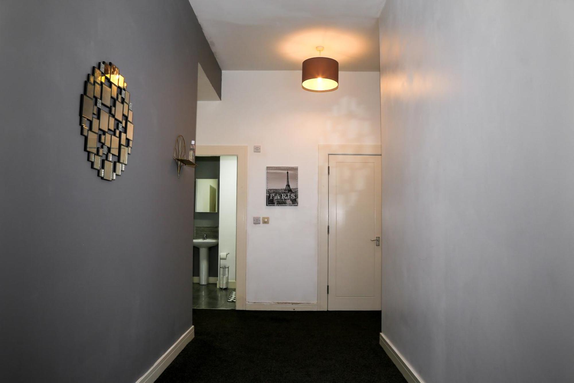 Апартаменти Luxurious & Lavish Salford Quays Free Parking Манчестер Екстер'єр фото