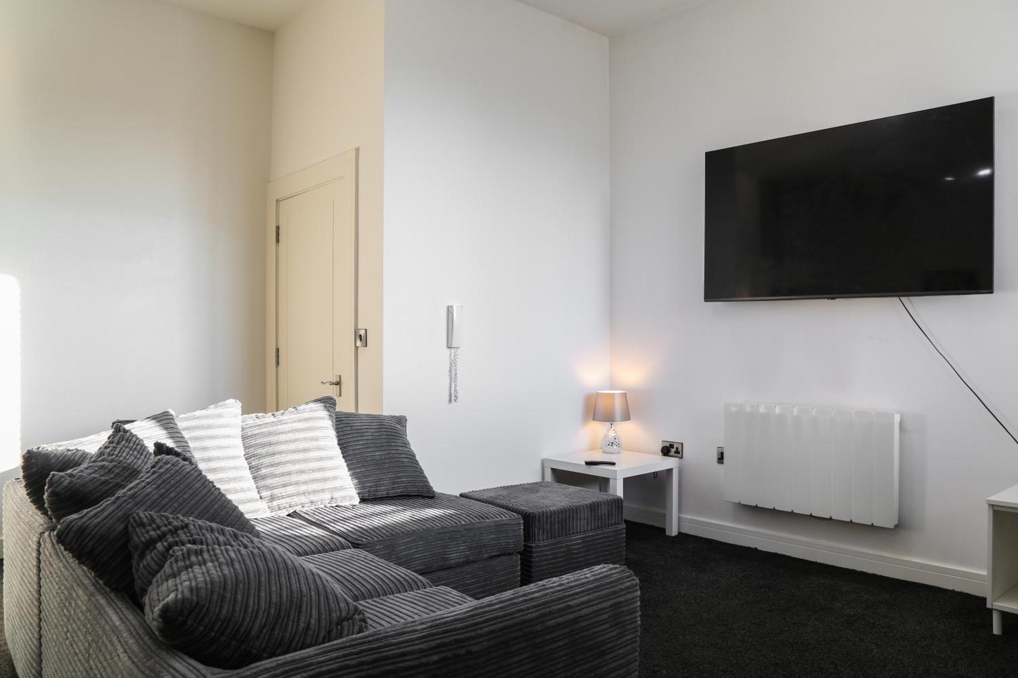 Апартаменти Luxurious & Lavish Salford Quays Free Parking Манчестер Екстер'єр фото